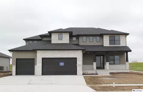 3818 Prairie Breeze Rd, Lincoln, NE 68516