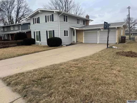 531 Jeffery Dr, Lincoln, NE 68505