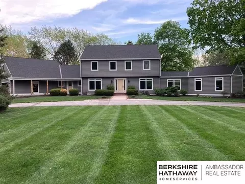 21235 Bonanza Blvd, Omaha, NE 68022