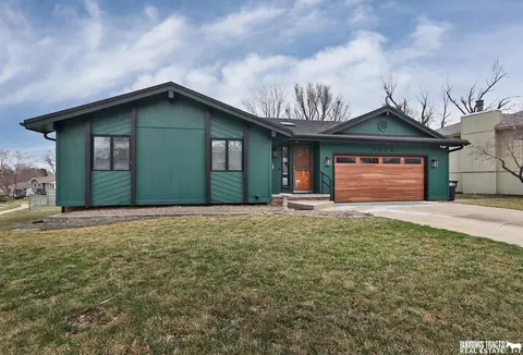 5055 S 161st Cir, Omaha, NE 68135