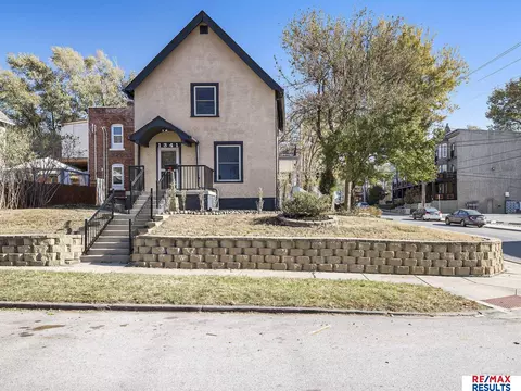 1341 S 27th St, Omaha, NE 68105