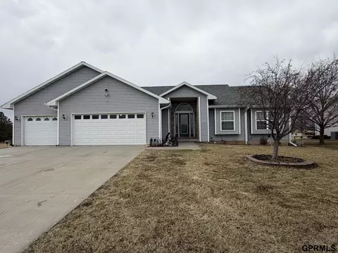 809 S Shimerda St, Wilber, NE 68465
