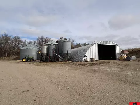 Exterior - 1245 M Ave, Pender, NE 68047 photo 8 of 23