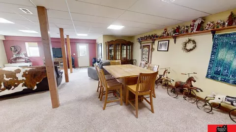 Dining - 1245 M Ave, Pender, NE 68047 photo 4 of 4