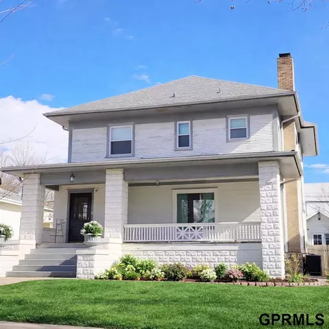 912 D St, Fairbury, NE 68352