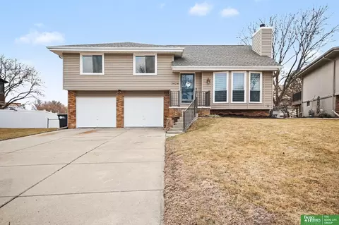 3424 S 138th St, Omaha, NE 68144