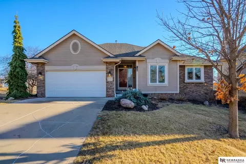 16501 Yort Ave, Omaha, NE 68116