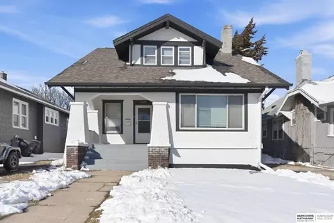 2874 Mary St, Omaha, NE 68116