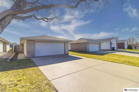 4114 N 7th St, Lincoln, NE 68521