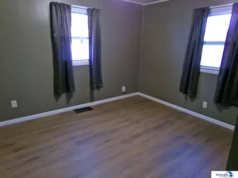 Bedroom - 1118 Bell St, Beatrice, NE 68310 photo 3 of 3