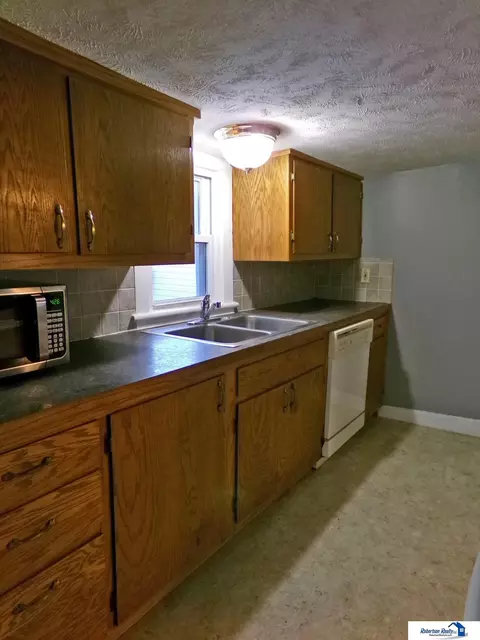 Kitchen - 1118 Bell St, Beatrice, NE 68310 photo 4 of 5