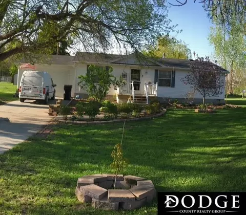 509 E Circle Dr, Hooper, NE 68031