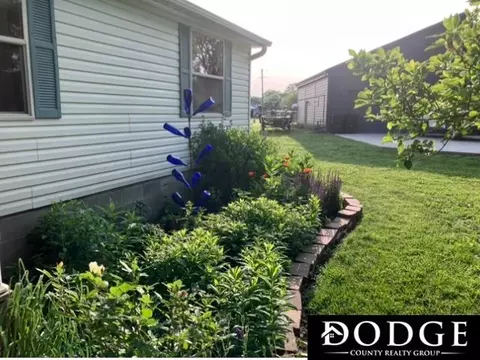 Exterior - 509 E Circle Dr, Hooper, NE 68031 photo 1 of 2