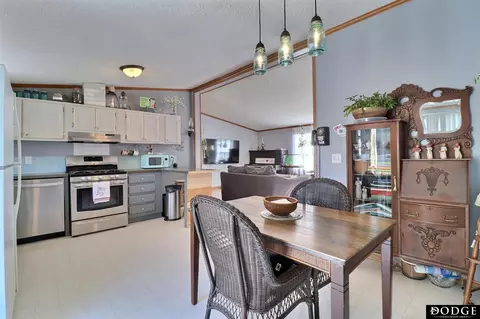 Kitchen - 509 E Circle Dr, Hooper, NE 68031 photo 1 of 4