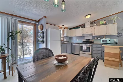 Kitchen - 509 E Circle Dr, Hooper, NE 68031 photo 2 of 4