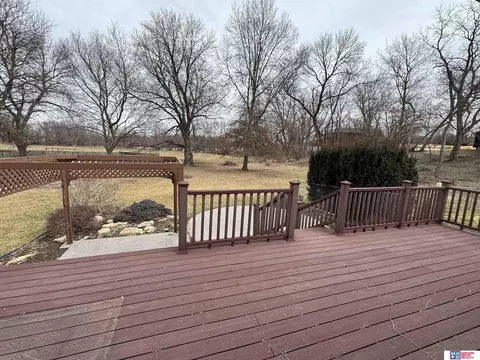 Exterior - 1028 Frontier Rd, Beatrice, NE 68310 photo 2 of 3