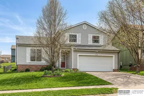 15308 Wirt St, Omaha, NE 68116