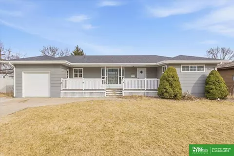 2030 E 2nd St, Fremont, NE 68025