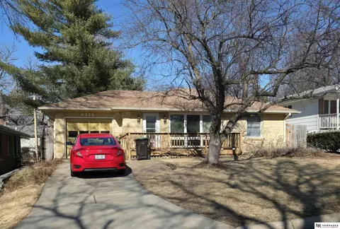 4318 G St, Lincoln, NE 68510