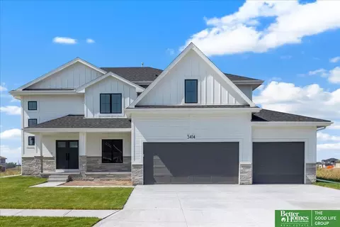21343 Laurel Cir, Elkhorn, NE 68022