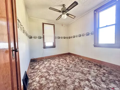 Bedroom - 900 Bell St, Beatrice, NE 68310 photo 1 of 4