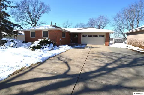5521 Wilderness Vw, Lincoln, NE 68512