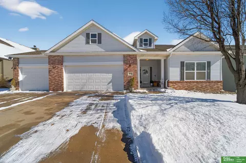 5525 N 150 St, Omaha, NE 68116