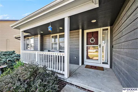 12610 S 218 St, Gretna, NE 68028