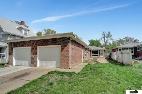 2130 Euclid Ave, Lincoln, NE 68502