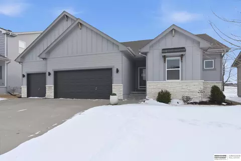 17013 Centennial Rd, Omaha, NE 68136