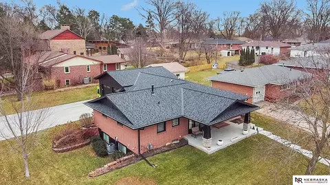4100 S 44th St, Lincoln, NE 68506