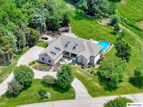 3940 Nicholas Ct, Roca, NE 68430