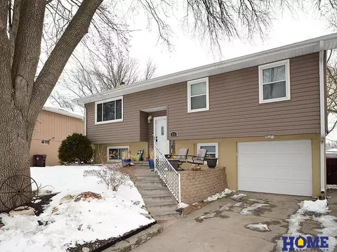 616 Wulf Dr, Eagle, NE 68347
