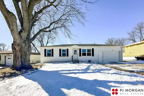 7514 Chandler Hills Dr, Omaha, NE 68147