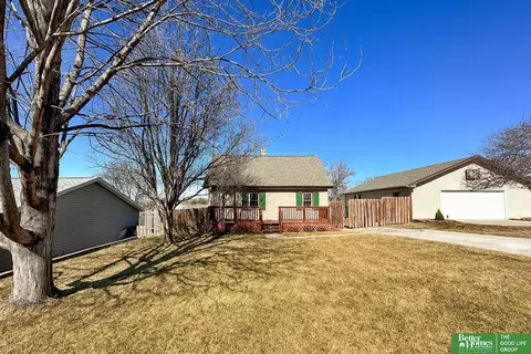 6018 N St, Omaha, NE 68117