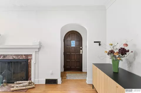 Entry Way - 478 E 15th St, Wahoo, NE 68066 photo 1 of 2