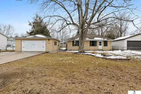 3265 Center St, Lincoln, NE 68503
