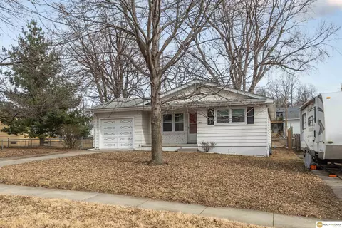 1503 Pelton Ave, Bellevue, NE 68005