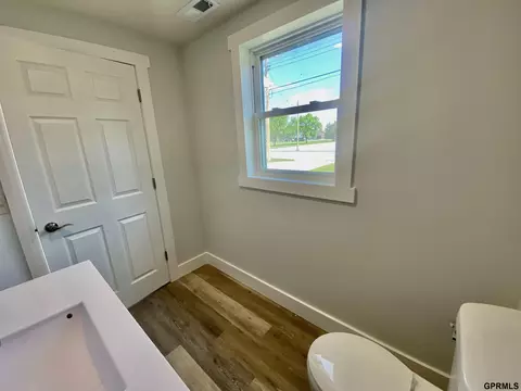 Bath - 340 S Jefferson St, Bruning, NE 68322 photo 2 of 8