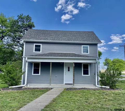 Exterior - 340 S Jefferson St, Bruning, NE 68322 photo 1 of 5
