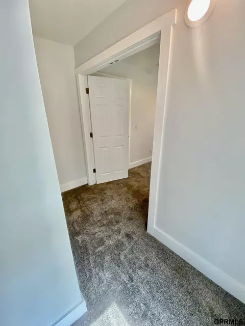 Entry Way - 340 S Jefferson St, Bruning, NE 68322 photo 3 of 4