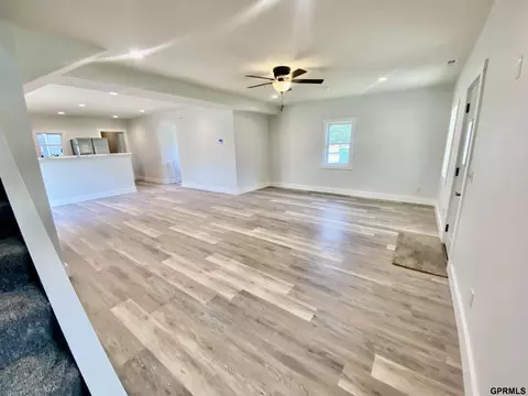 Living - 340 S Jefferson St, Bruning, NE 68322 photo 4 of 4