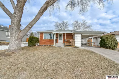 6730 Y St, Lincoln, NE 68505