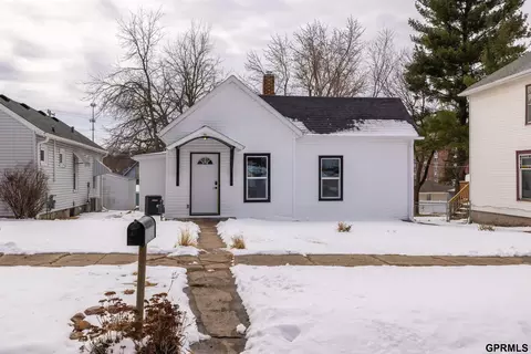 711 Avenue C, Plattsmouth, NE 68048