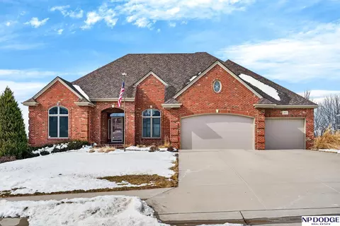 2622 N 157 St, Omaha, NE 68116