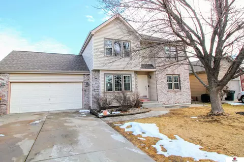 7030 S 30th Pl, Lincoln, NE 68516
