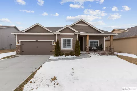 6406 S 213 St, Elkhorn, NE 68022
