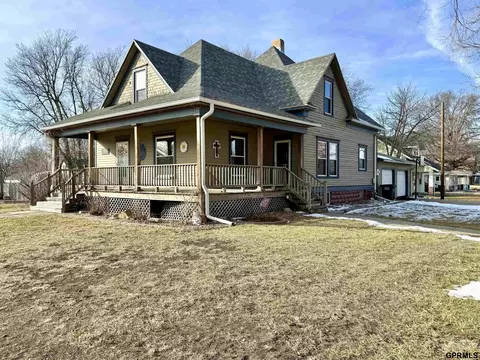 1146 G St, Geneva, NE 68361