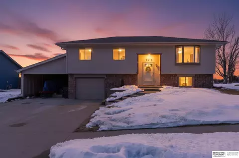 715 N 3rd St, Blair, NE 68008