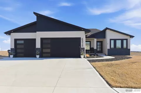 6315 N 207th St, Elkhorn, NE 68022